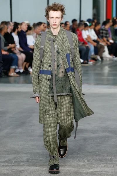 Look 34